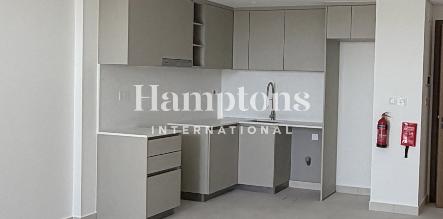 Квартира в Umm Suqeim 3, Умм-Сукейм, Дубай, 1 спальня, 70.1799м², № 118791