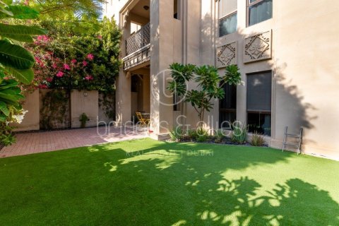 Apartamento en Old Town, Dubai, 2 dormitorios, 115.8 m², № 47319 - foto 1