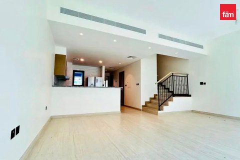 Adosado en Dubai, 4 dormitorios, 144 m², № 119014