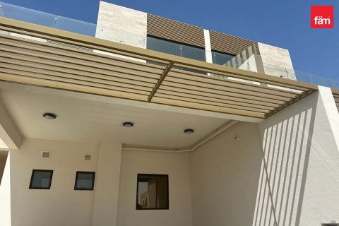 Adosado en Dubai, 4 dormitorios, 191.5 m², № 119016