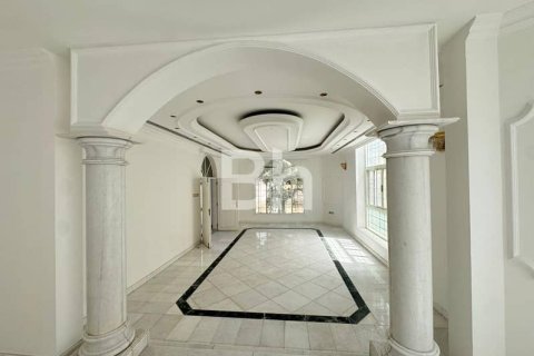 Villa in Jumeirah, Dubai 5 bedrooms, 929 sq.m. № 57818 - photo 10