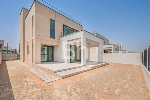 Villa in Arabian Ranches 3, Dubai 3 bedrooms, 418 sq.m. № 57815 - photo 2