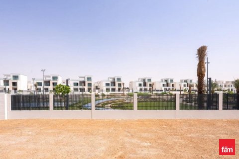 Villa en Dubai, 5 dormitorios, 616 m², № 70430 - foto 9