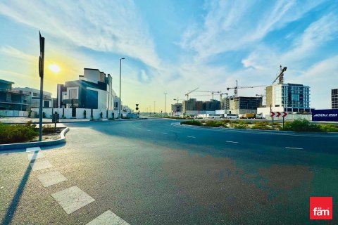 Купить земельный участок в Дубае: 951.6м², № 70427 - фото 4