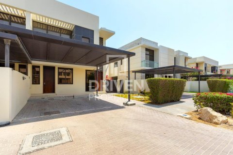 Townhouse in DAMAC Hills (Akoya by DAMAC), Dubai 3 bedrooms, 328 sq.m. № 20323 - photo 15
