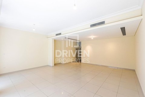 Townhouse in DAMAC Hills (Akoya by DAMAC), Dubai 3 bedrooms, 328 sq.m. № 20323 - photo 4