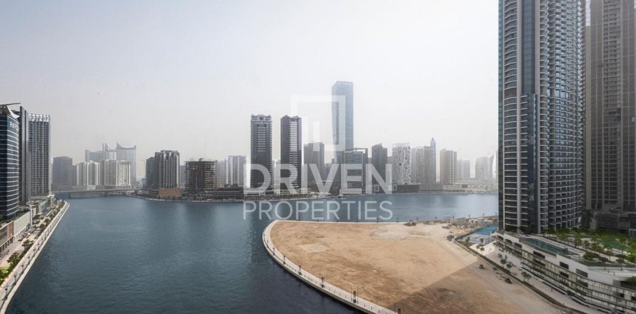 Apartment in Business Bay, Dubai 3 bedrooms, 210 sq.m. № 64818