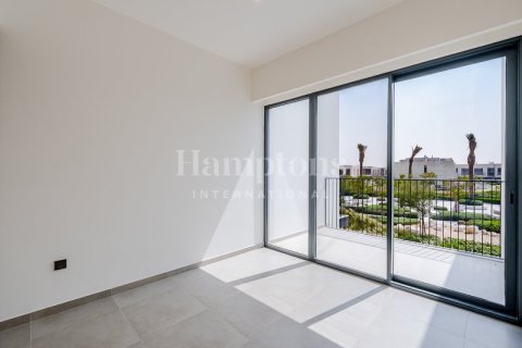 Townhouse in Sweden, The World Islands, Dubai 4 bedrooms, 216.92850500 sq.m. № 12623 - photo 5