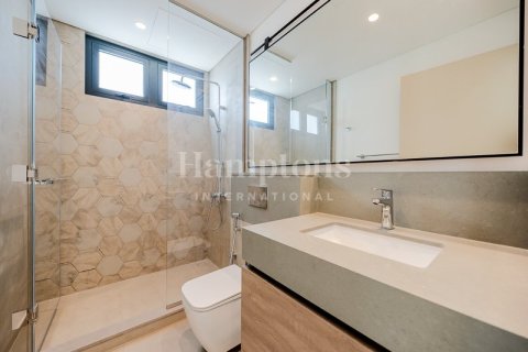 Townhouse in Sweden, The World Islands, Dubai 4 bedrooms, 216.92850500 sq.m. № 12623 - photo 19