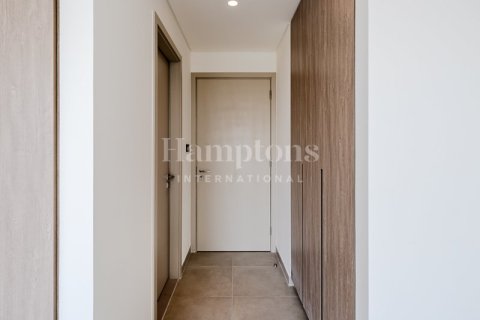 Townhouse in Sweden, The World Islands, Dubai 4 bedrooms, 216.92850500 sq.m. № 12623 - photo 1