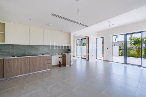 Townhouse in Sweden, The World Islands, Dubai 4 bedrooms, 216.92850500 sq.m. № 12623 - photo 7