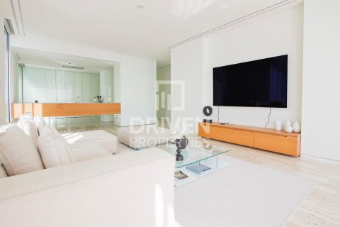 Apartment in The Crescent, Palm Jumeirah, Dubai 2 bedrooms, 184 sq.m. № 19843 - photo 13
