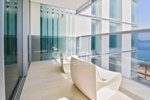 Apartment in The Crescent, Palm Jumeirah, Dubai 2 bedrooms, 184 sq.m. № 19843 - photo 18