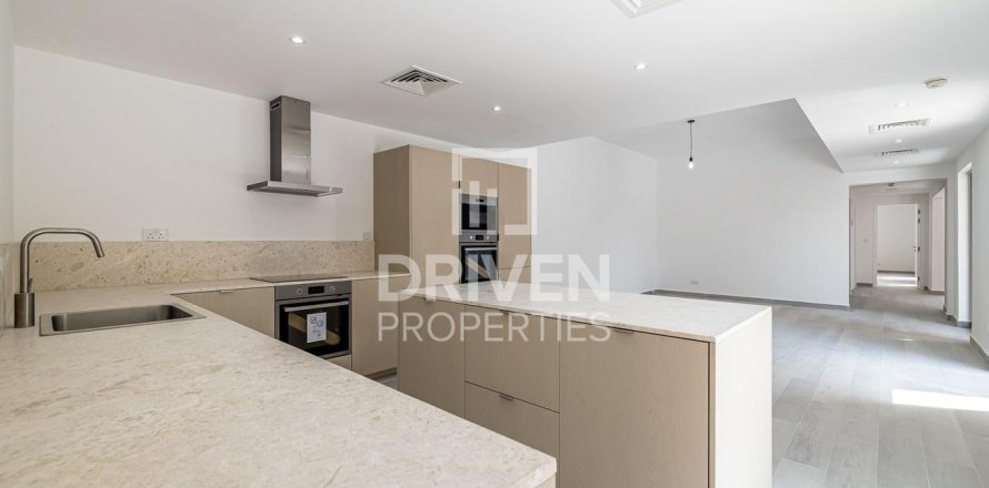 فيلا في ام سقيم, دبي 4 غرف نوم, 408 م² رقم 64696