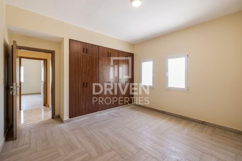 Снять в аренду виллу в Meadows, Дубай: 4 спальни, 385м², № 64698 - фото 9