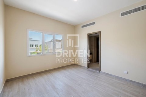 Снять в аренду виллу в Meadows, Дубай: 4 спальни, 385м², № 64698 - фото 6