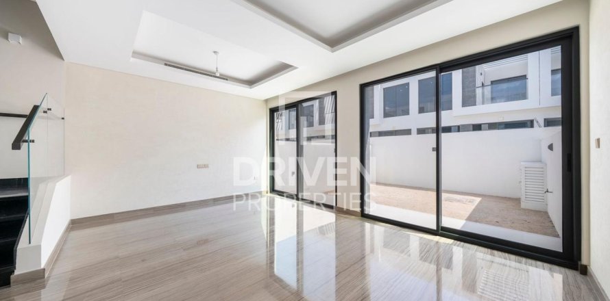 Таунхаус в DAMAC Hills (Akoya by DAMAC), Дубай, 3 спальни, 138м², № 64697