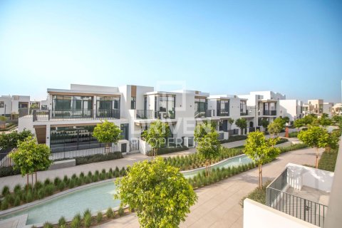 Villa in Arabian Ranches 3, Dubai 4 bedrooms, 143 sq.m. № 64693 - photo 18