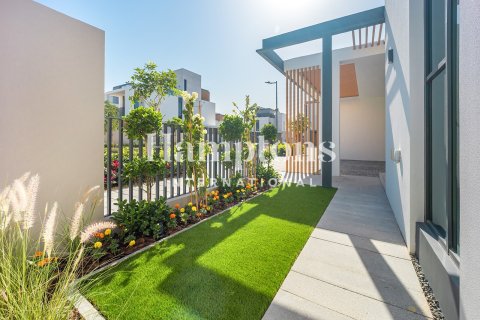 Villa in Arabian Ranches 3, Dubai 4 bedrooms, 447.99963369 sq.m. № 94504 - photo 10