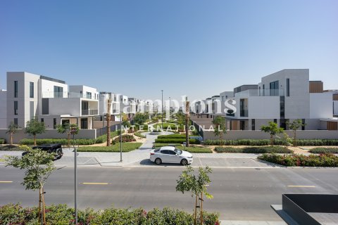 Villa in Arabian Ranches 3, Dubai 4 bedrooms, 447.99963369 sq.m. № 94504 - photo 25