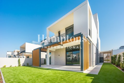 Villa in Arabian Ranches 3, Dubai 4 bedrooms, 447.99963369 sq.m. № 94504 - photo 5