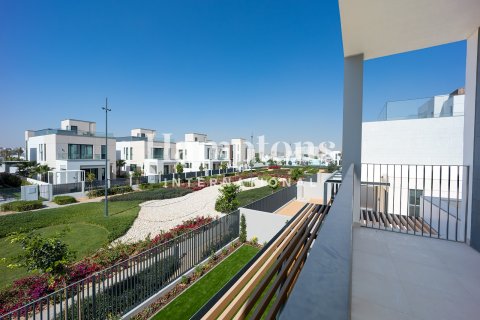 Villa in Arabian Ranches 3, Dubai 4 bedrooms, 447.99963369 sq.m. № 94504 - photo 18