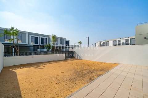 تاون هاوس في Murooj Al Furjan, Al Furjan, دبي 3 غرف نوم, 246.66954239 م² رقم 12734 - صورة 1