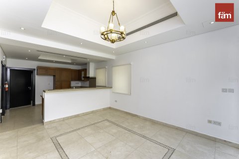 Villa in Al Furjan, Dubai 3 bedrooms, 600 sq.m. № 50128 - photo 19