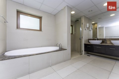 Villa in Al Furjan, Dubai 3 bedrooms, 600 sq.m. № 50128 - photo 17