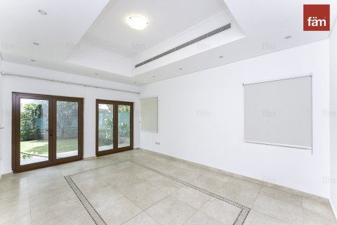 Villa in Al Furjan, Dubai 3 bedrooms, 600 sq.m. № 50128 - photo 14