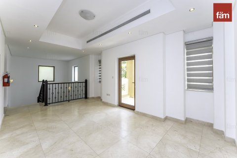 Villa in Al Furjan, Dubai 3 bedrooms, 600 sq.m. № 50128 - photo 7