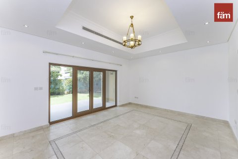 Villa in Al Furjan, Dubai 3 bedrooms, 600 sq.m. № 50128 - photo 4