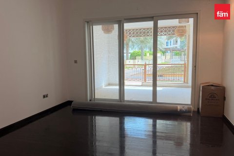 Apartment in Palm Jumeirah, Dubai 2 bedrooms, 190.1 sq.m. № 124360 - photo 5