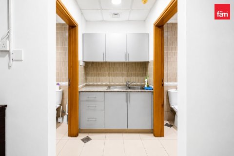 Bureau à Business Bay, Dubai, 110.7 m², № 124356 - photo 10
