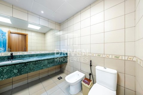 Apartment in Dubai Land, Dubai 2 bedrooms, 119 sq.m. № 87089 - photo 11