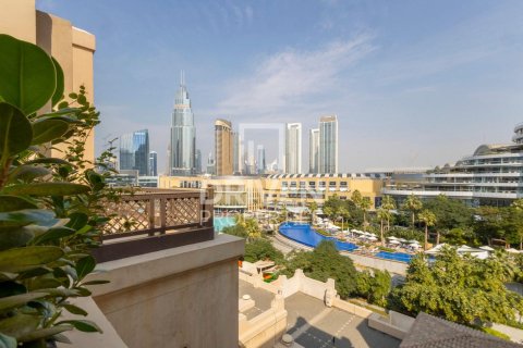 Apartment in Downtown Dubai (Downtown Burj Dubai), Dubai 1 bedroom, 136 sq.m. № 87081 - photo 2
