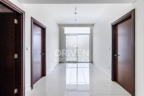 Apartment in Business Bay, Dubai 2 bedrooms, 84 sq.m. № 87088 - photo 2