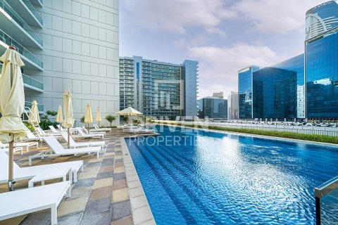 Apartment in Business Bay, Dubai 2 bedrooms, 84 sq.m. № 87088 - photo 17