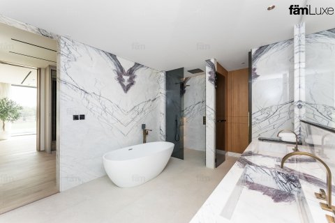 Villa en Dubai, 5 dormitorios, 711.6 m², № 97811 - foto 26