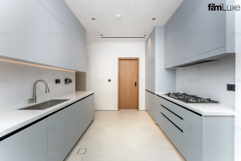 Villa en Dubai, 5 dormitorios, 711.6 m², № 97811 - foto 7