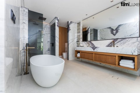 Villa en Dubai, 5 dormitorios, 711.6 m², № 97811 - foto 18