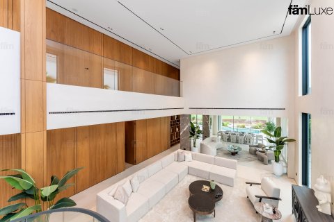Villa en Dubai, 5 dormitorios, 711.6 m², № 97811 - foto 14