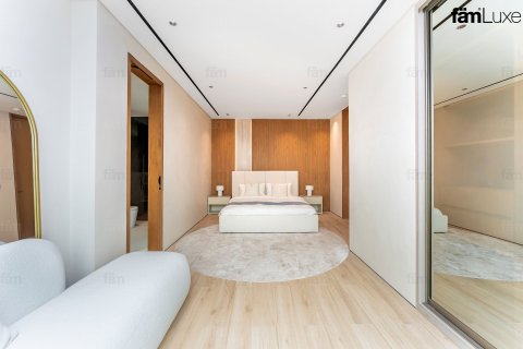 Villa en Dubai, 5 dormitorios, 711.6 m², № 97811 - foto 15