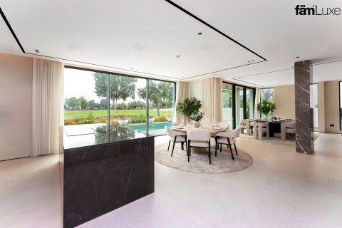 Villa en Dubai, 5 dormitorios, 711.6 m², № 97811 - foto 10