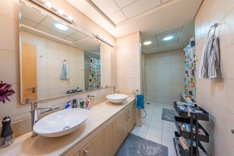 شقة في Shoreline Apartments, نخلة جميرا, دبي 2 غرف نوم, 183.46 م² رقم 3833 - صورة 2