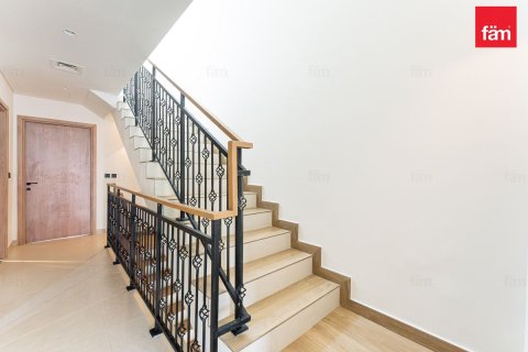 Villa en Dubai, 4 dormitorios, 144 m², № 141351 - foto 9