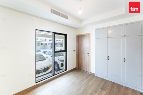 Villa en Dubai, 4 dormitorios, 144 m², № 141351 - foto 15