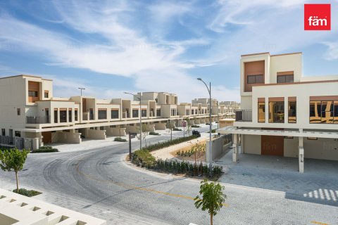 Villa en Dubai, 4 dormitorios, 144 m², № 141351 - foto 20