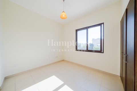 Снять в аренду таунхаус в Al Reem, Арабиан Ранчес, Дубай: 3 спальни, 201.59951000м², № 113510 - фото 3