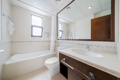 Снять в аренду таунхаус в Al Reem, Арабиан Ранчес, Дубай: 3 спальни, 201.59951000м², № 113510 - фото 15